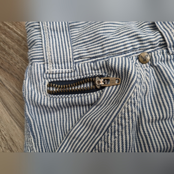 American Eagle Striped Shorts Size 8 - Picture 3 of 10